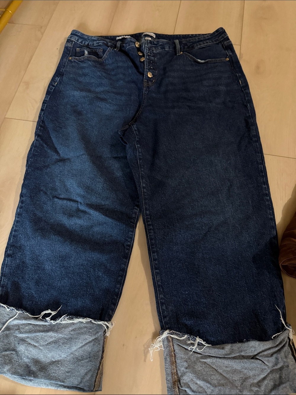 Ava & Viv Dark Blue Women's Cropped Wide-Leg Jeans